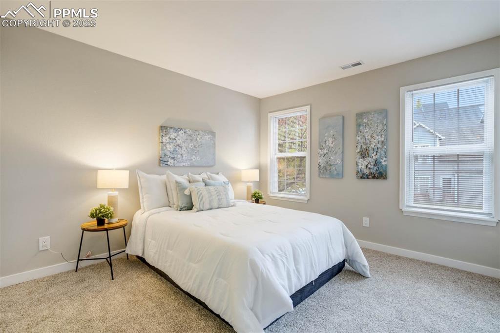 Image 13 of 22: Bedroom