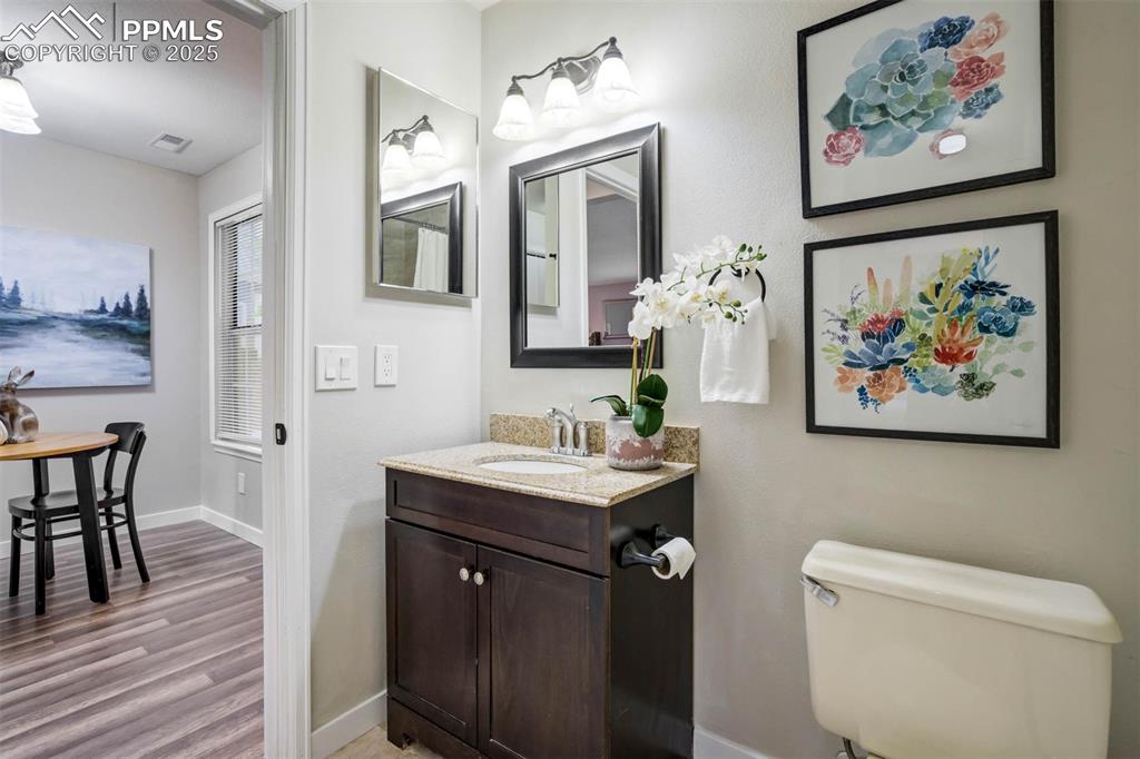 Image 15 of 22: Bathroom