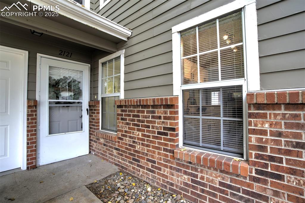 Image 2 of 22: Entry