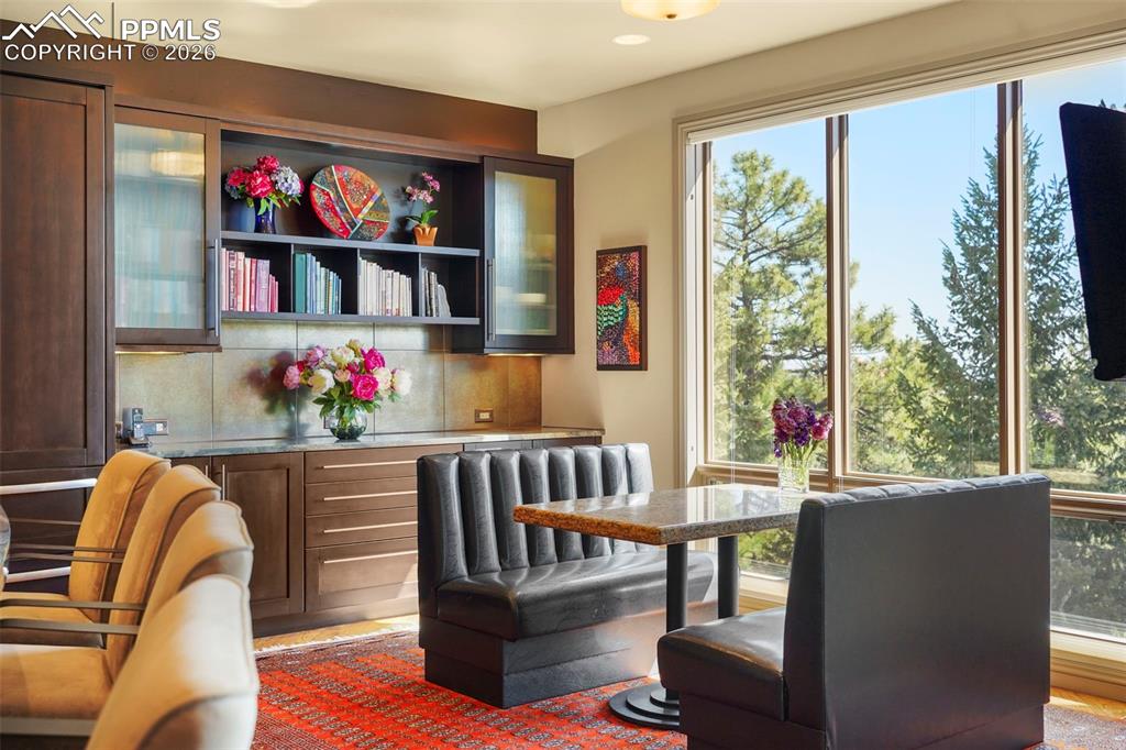 Image 16 of 50: Casual Dining area in kitchen