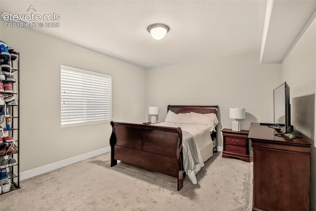 Image 21 of 40: Bedroom
