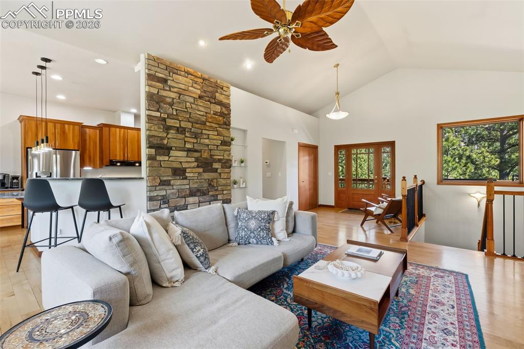 Image 14 of 43: Living Room