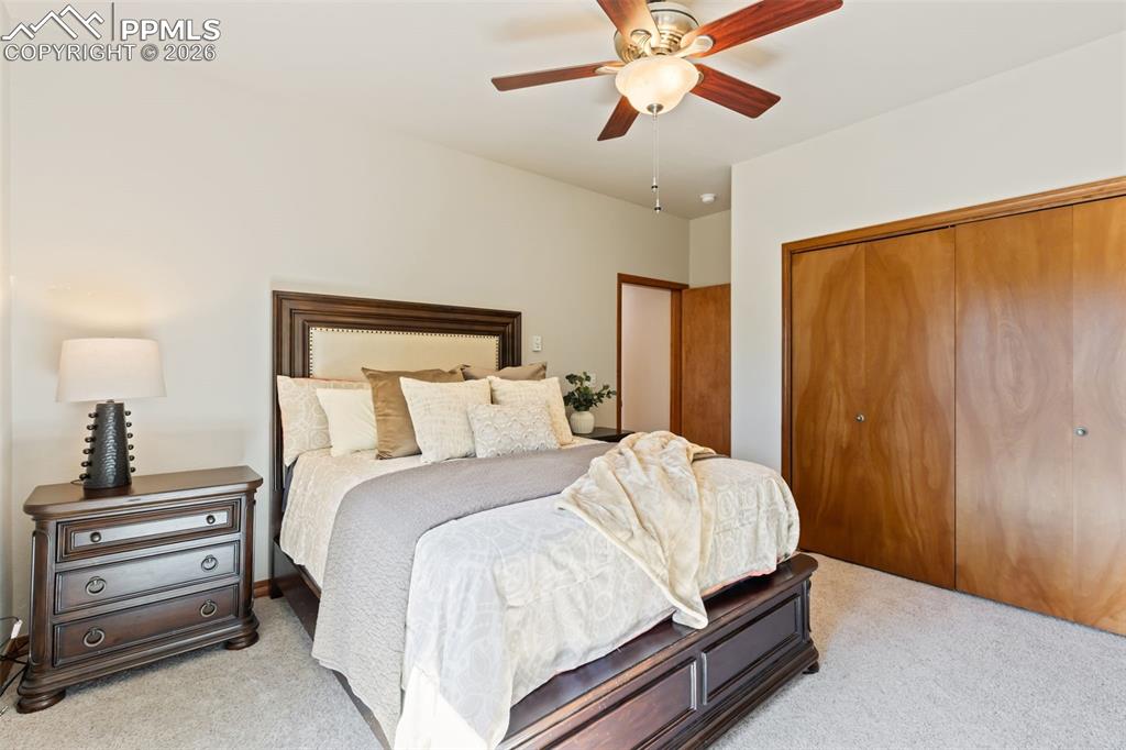 Image 36 of 43: Bedroom