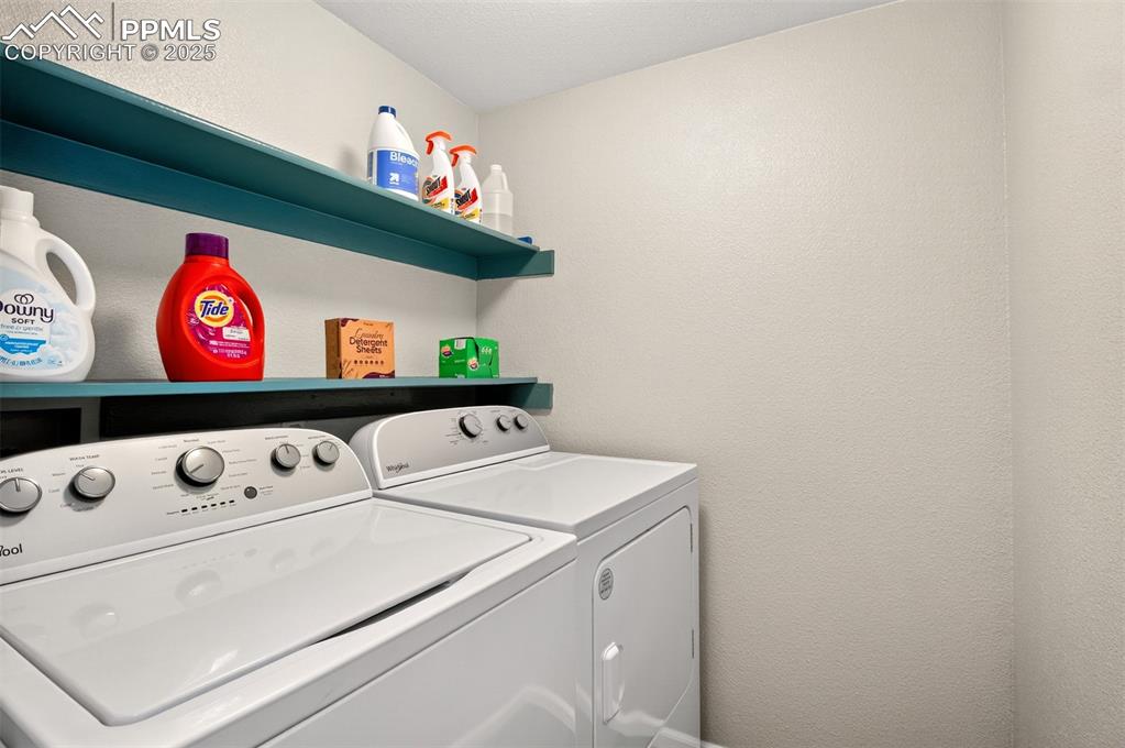 Image 12 of 21: Laundry