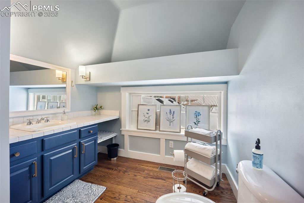 Image 29 of 50: Master Bathroom