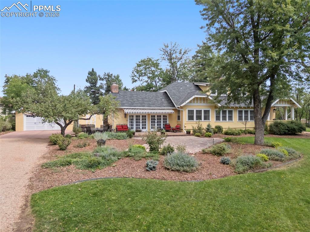 Image 33 of 50: Side of Structure