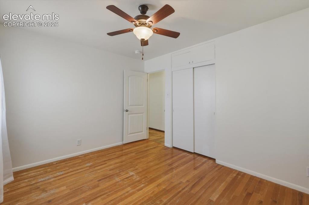 Image 18 of 38: Bedroom