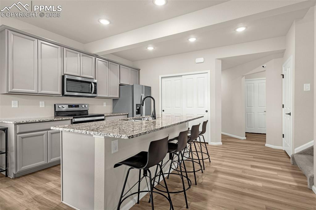 Image 6 of 26: Kitchen