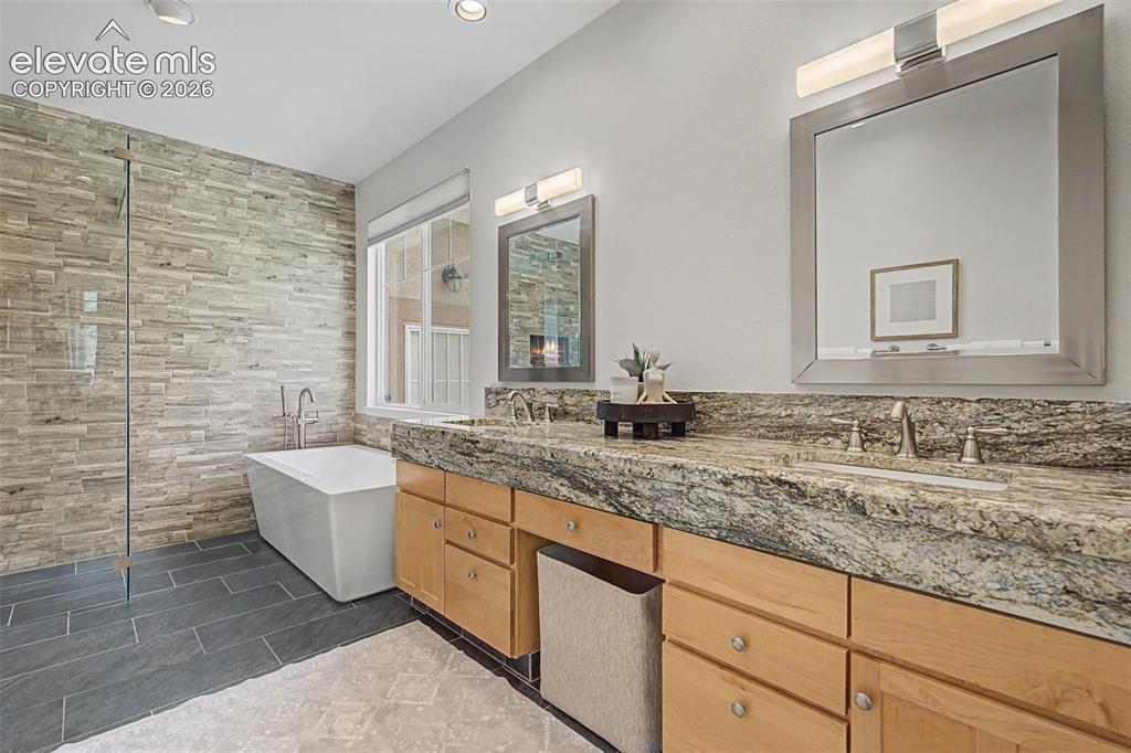 Image 19 of 46: Master Bathroom