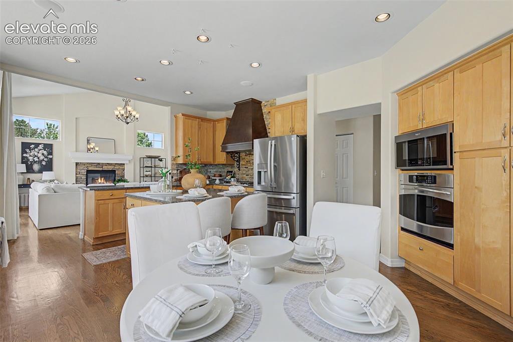 Image 9 of 46: Kitchen