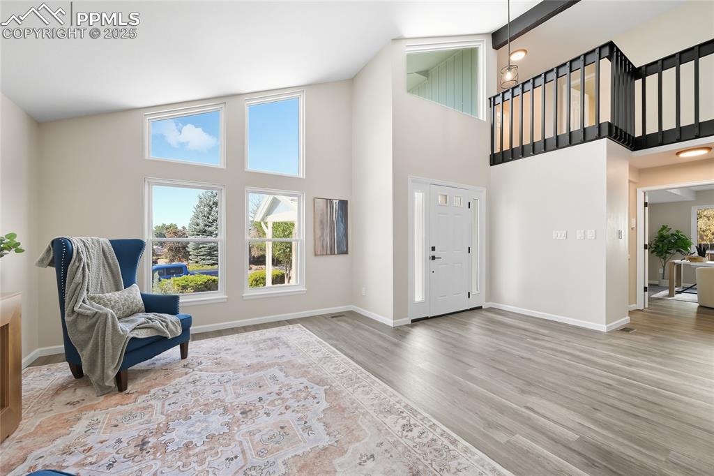 Image 12 of 49: Entry