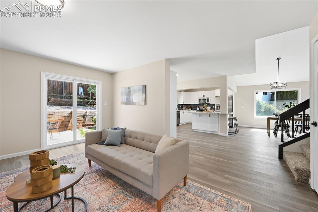 Image 31 of 49: Living Room