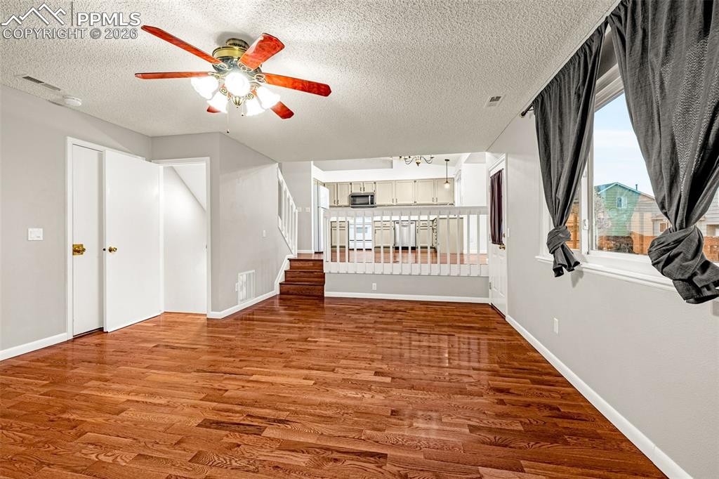 Image 12 of 27: Living Room