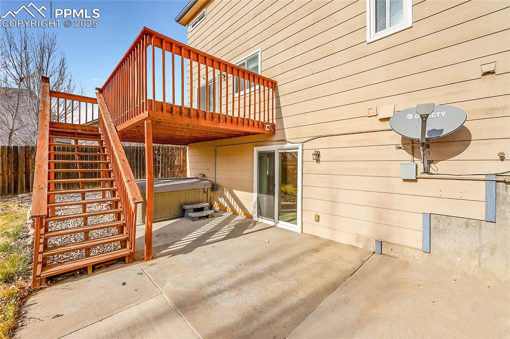 Image 36 of 39: Patio