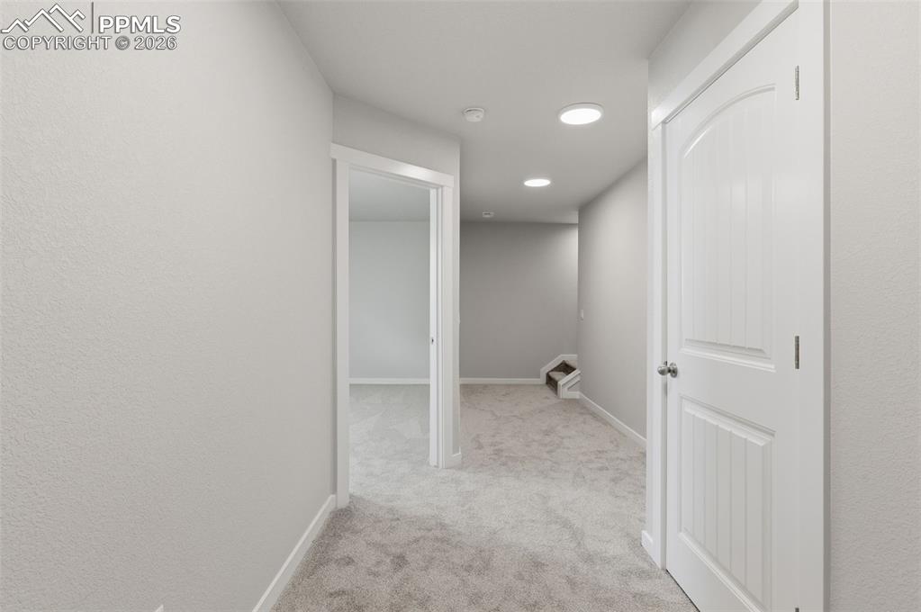 Image 24 of 31: Hallway