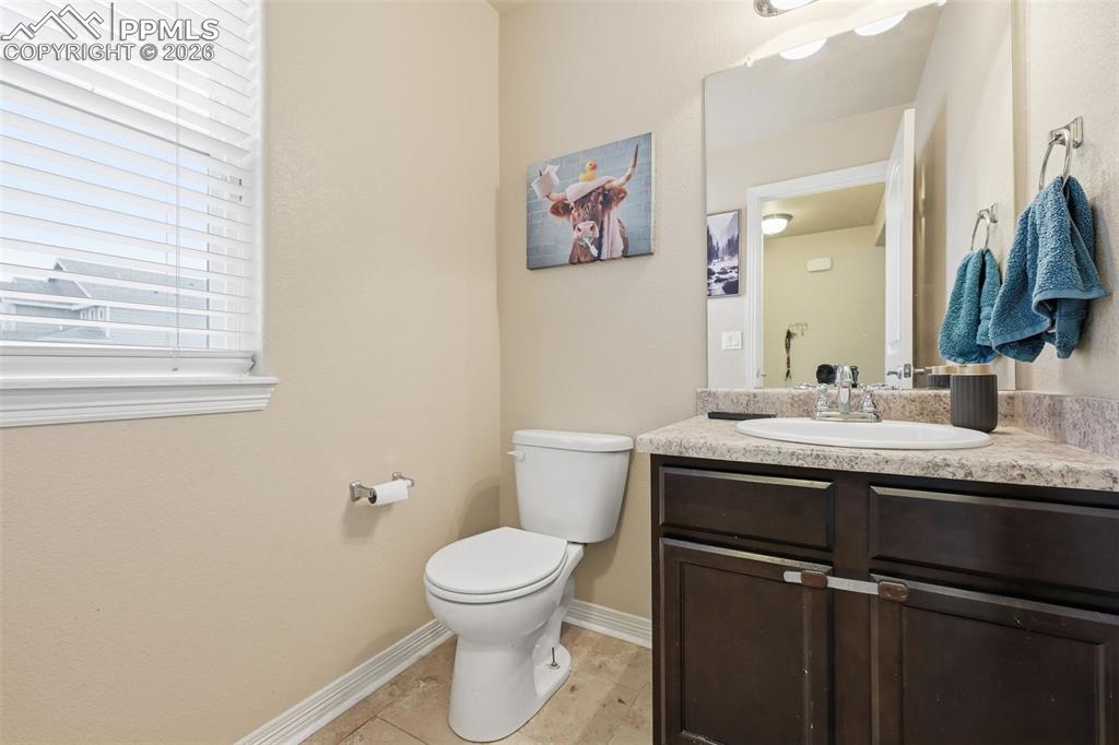 Image 10 of 20: Bathroom