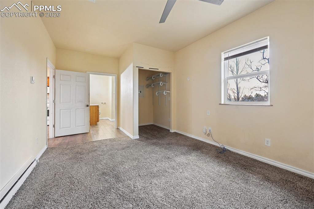 Image 20 of 40: Bedroom