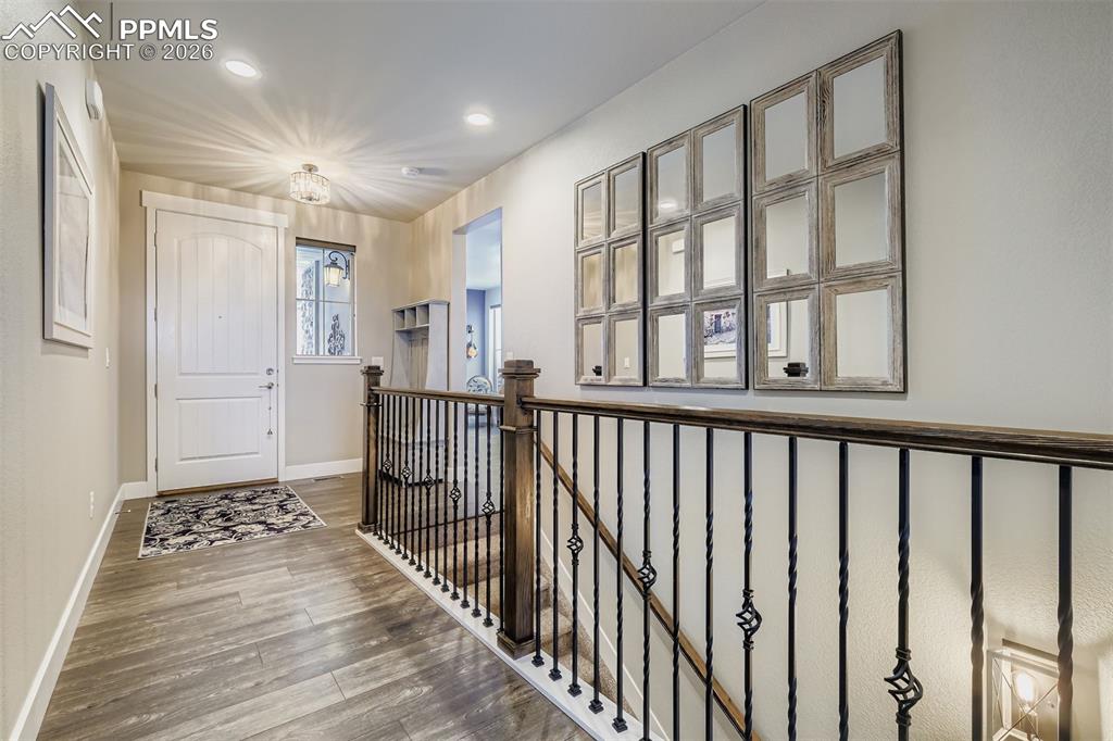 Image 11 of 48: Entry