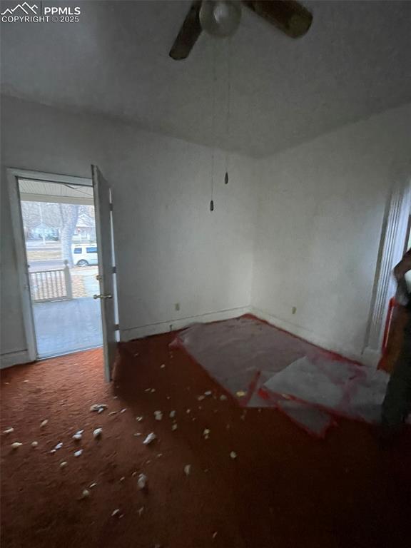 Image 25 of 36: Living Room