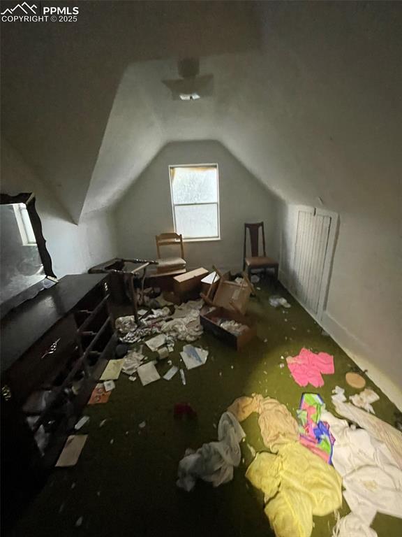 Image 9 of 36: Bedroom