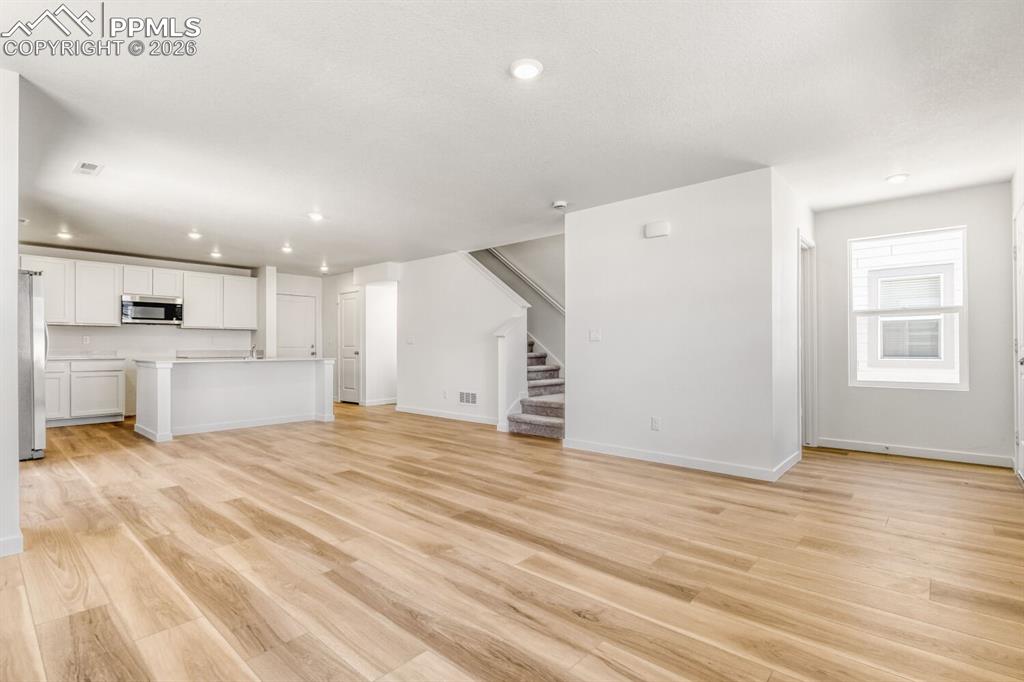 Image 2 of 11: Living Room