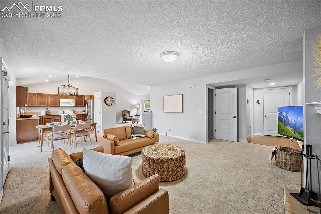 Image 16 of 40: Living Room