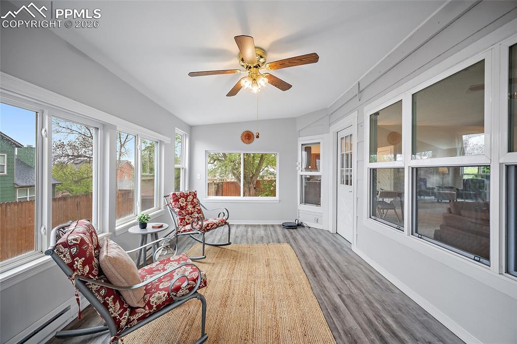 Image 19 of 40: Sun Room