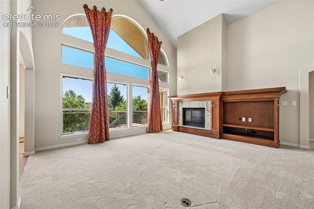 Image 6 of 49: Living Room