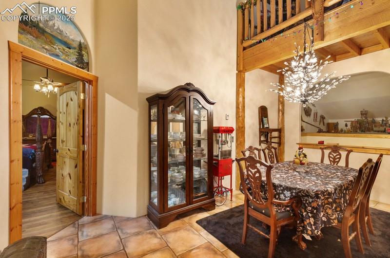 Image 16 of 29: Dining Area