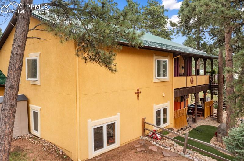 Image 6 of 29: Side of Structure