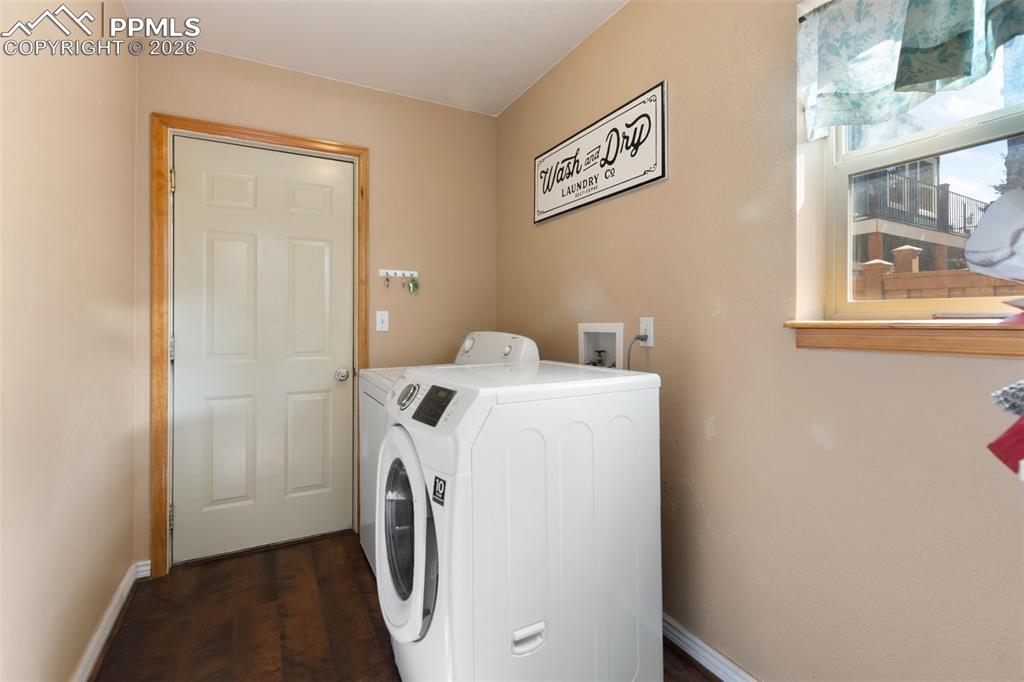 Image 28 of 49: Laundry