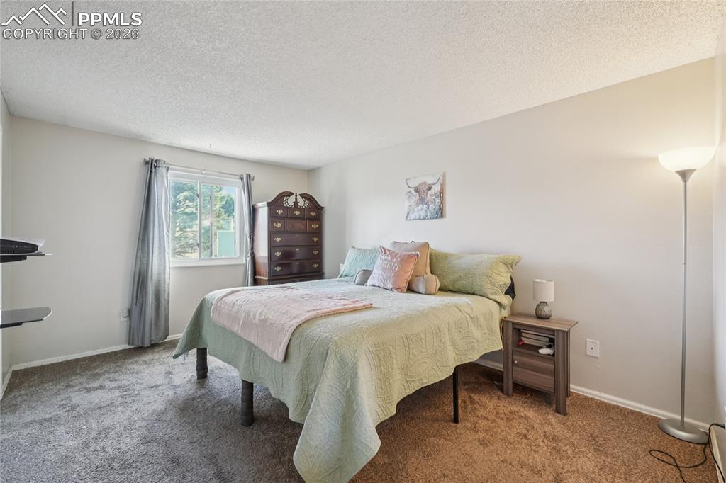 Image 11 of 23: Bedroom