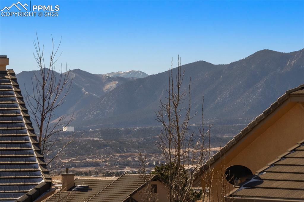 Image 25 of 36: View