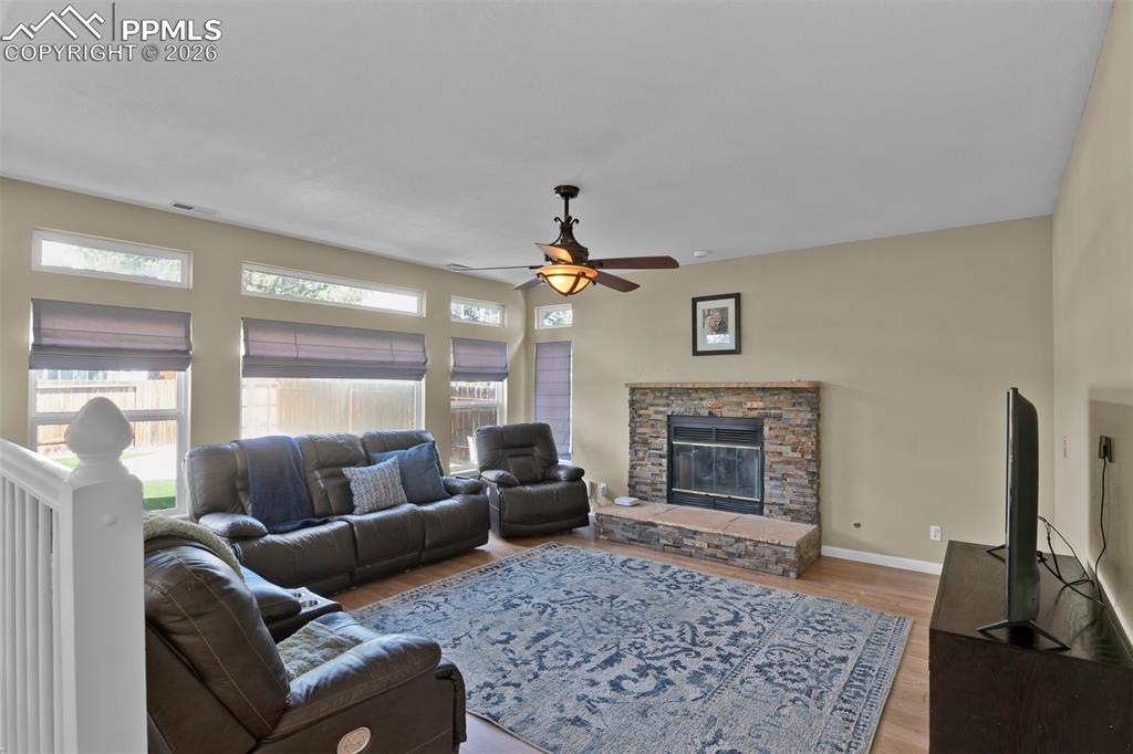 Image 19 of 48: Family Room