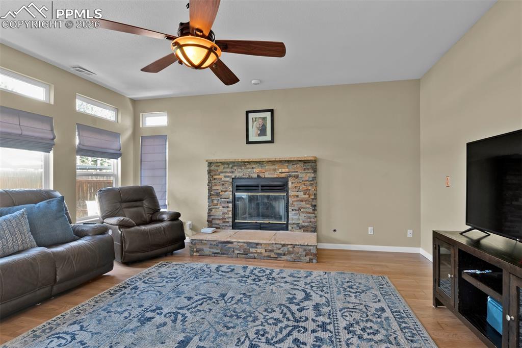 Image 20 of 48: Family Room