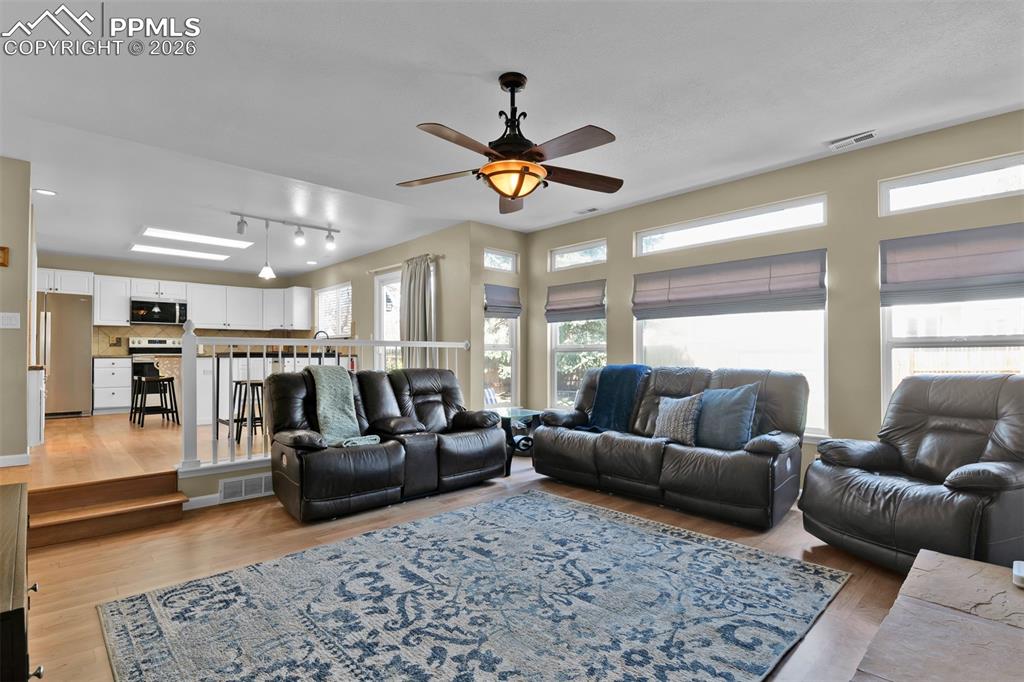 Image 21 of 48: Family Room