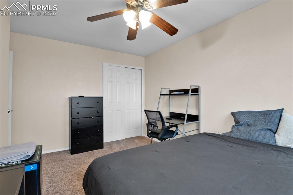 Image 33 of 48: Bedroom