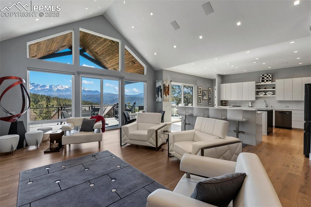 Image 4 of 35: Living Room