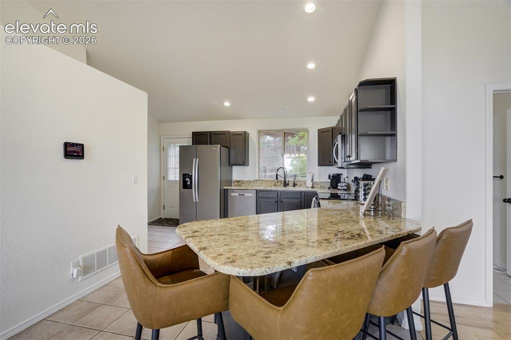 Image 9 of 46: Kitchen