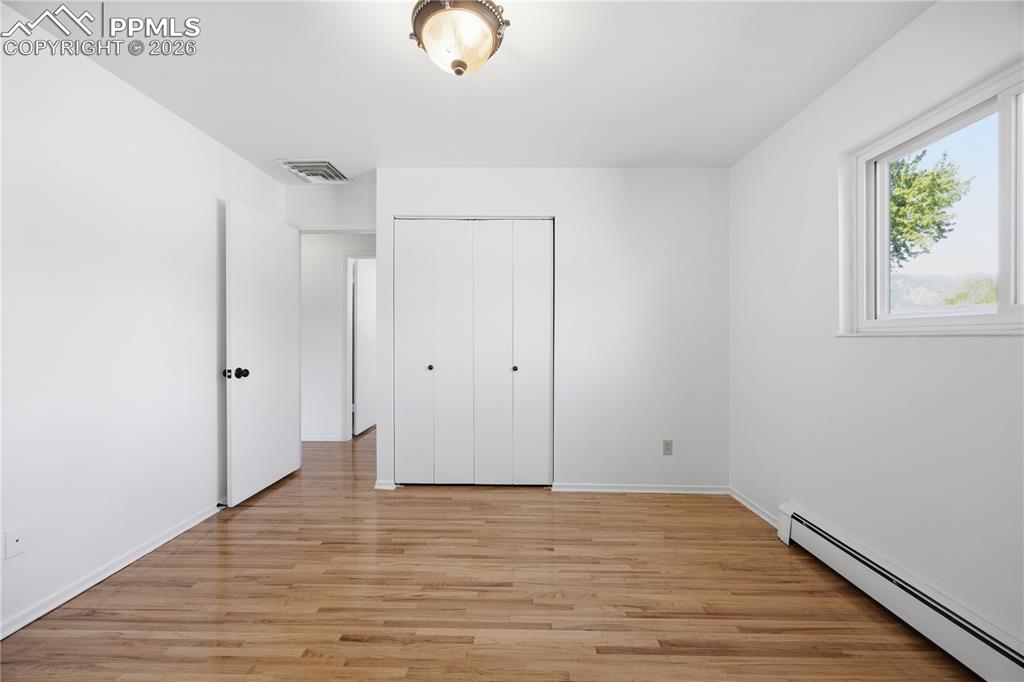 Image 24 of 44: Bedroom