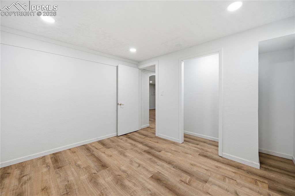 Image 36 of 44: Bedroom