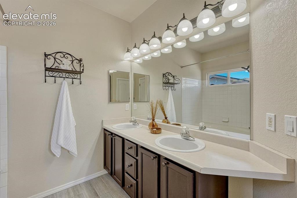 Image 31 of 50: Master Bathroom