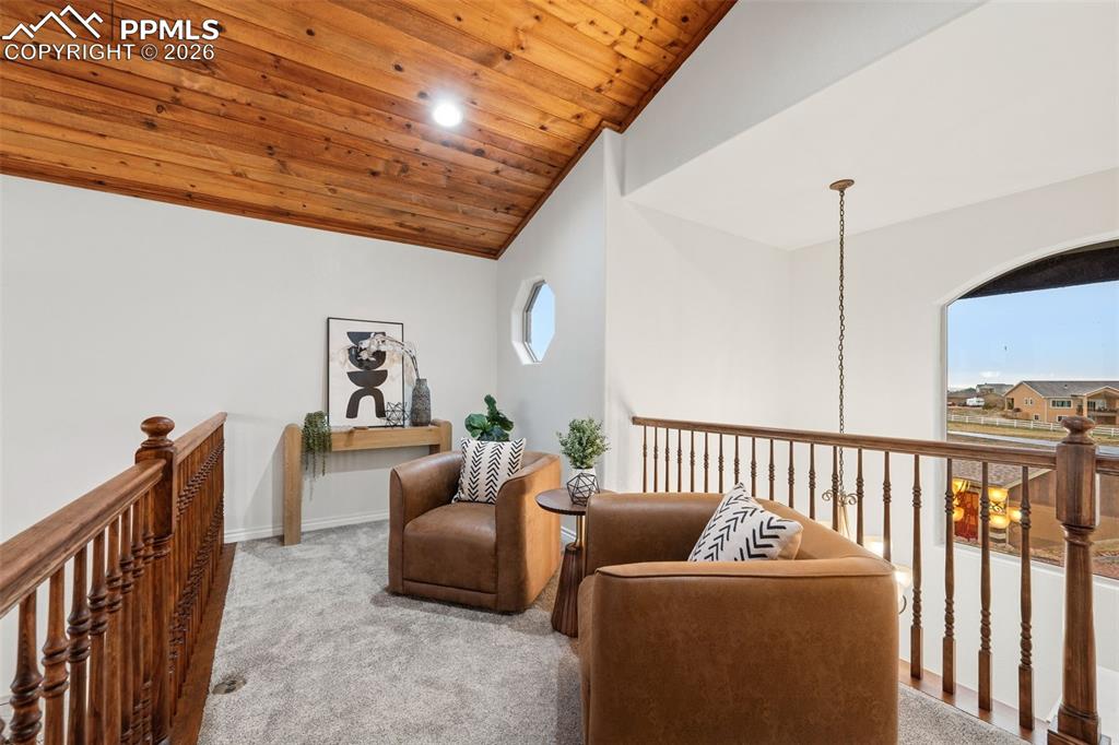 Image 21 of 50: Cozy sitting area or enough space for an office or craft area