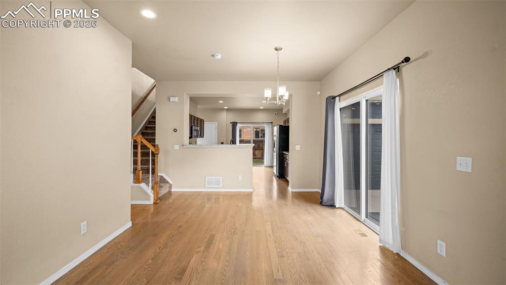 Image 12 of 46: Dining Area