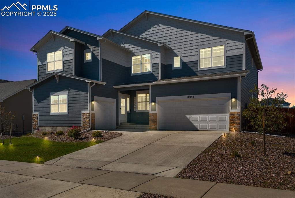 Image 2 of 35: Front of Structure