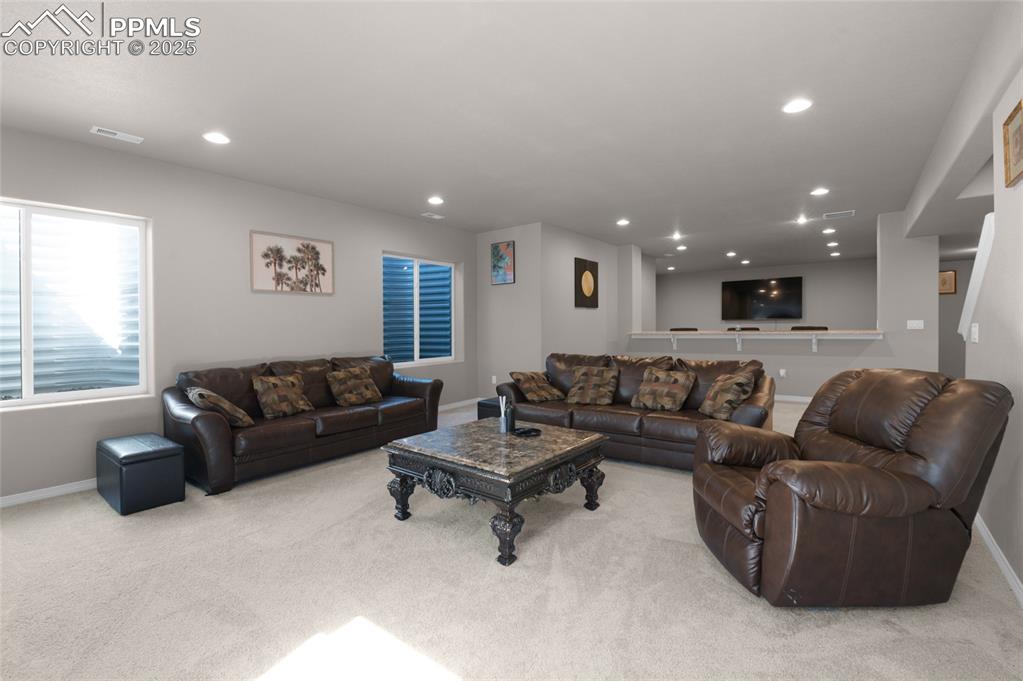 Image 25 of 35: Family Room