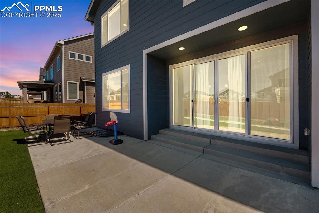 Image 30 of 35: Back of Structure