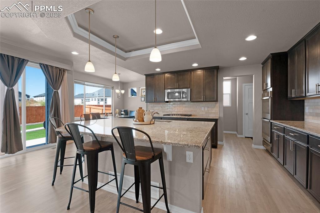 Image 9 of 35: Kitchen