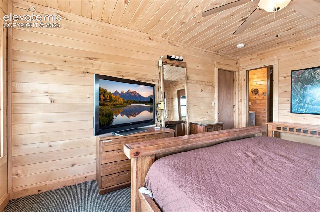 Image 22 of 37: Master Bedroom