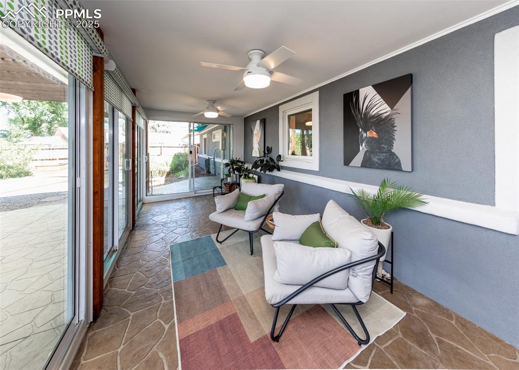 Image 25 of 46: Sun Room